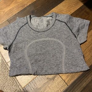 Lululemon Swiftly tech shirt size 8
